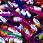 Lo spazzolino da denti è ormai da buttare? Riciclalo!