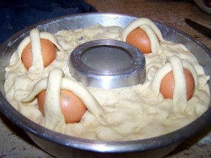 Casatiello Napoletano con uova