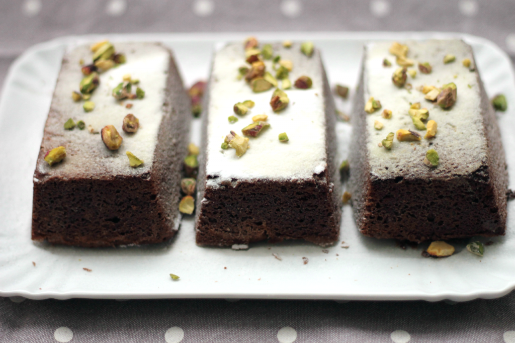 Dei piccoli plumcake al gusto di pistacchio