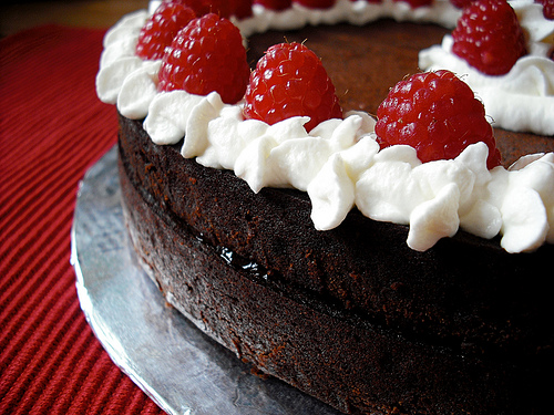 torta al cioccolato e lamponi