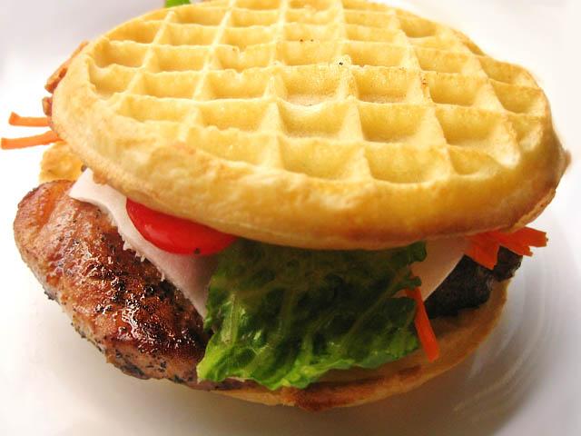 Scopriamo insieme come realizzare i Waffle sandwich