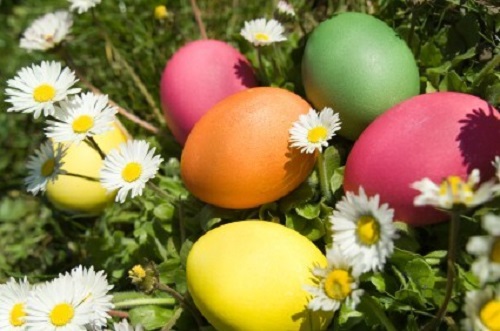 Uova di Pasqua colorate