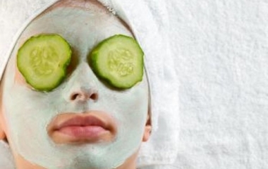 Maschera viso idratante al cetriolo