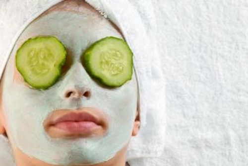 Maschera viso idratante al cetriolo