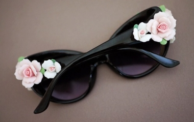 occhiali da sole floreali