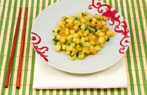 Gnocchi vivaci con salsa allo yogurt