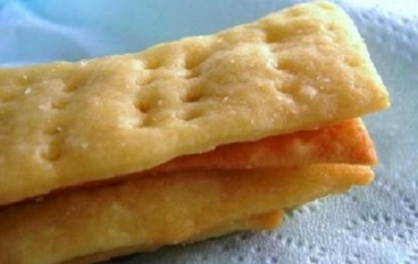 crackers