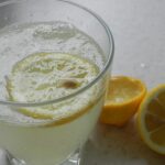 Come fare la granita in casa: la ricetta veloce ed economica solo con acqua, zucchero e limone