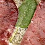 Scaloppe di fegato con kiwi e pompelmi rosa